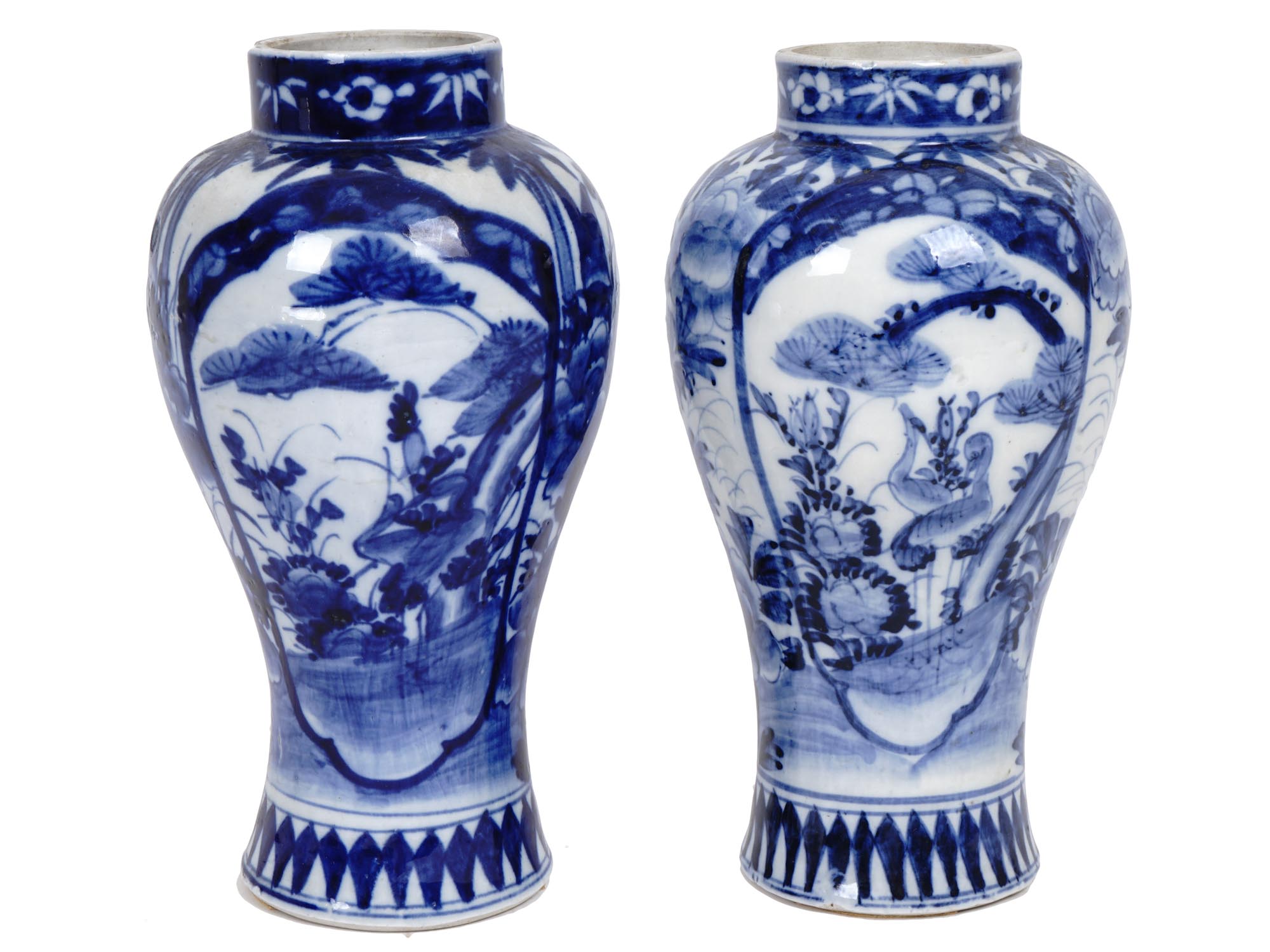 ANTIQUE CHINESE BLUE AND WHITE PORCELAIN VASES PIC-0